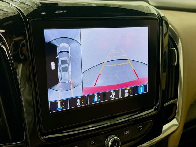 Used 2023 Chevrolet Traverse Premier w/ LPO, Floor Liner Package FWD image 14
