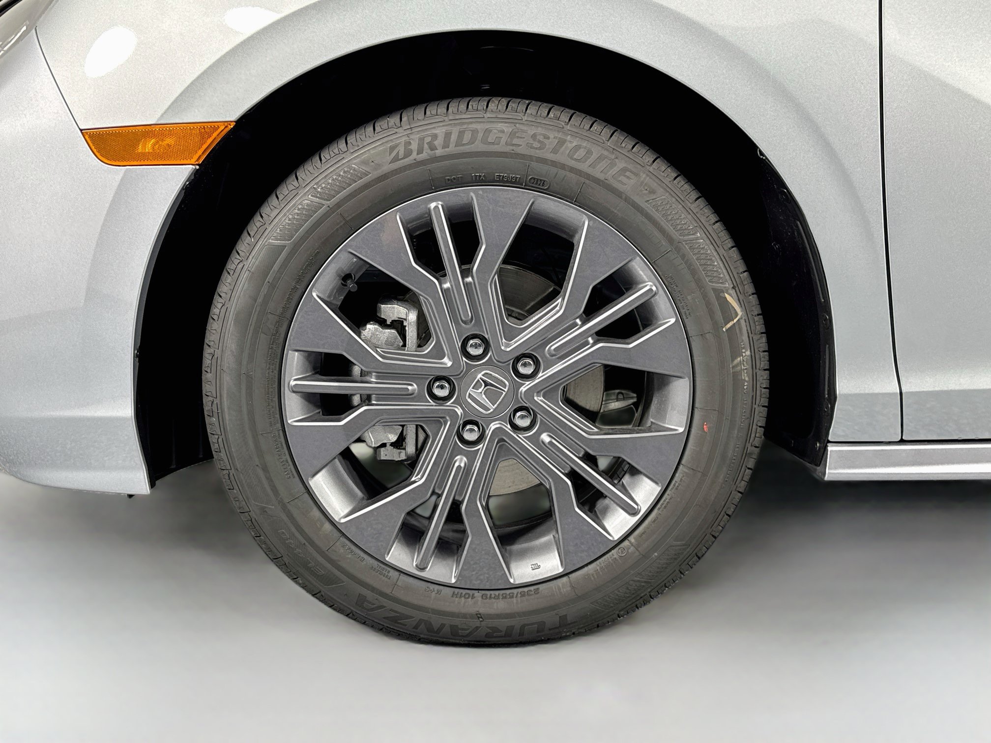 New 2027 Honda Odyssey Touring image 34