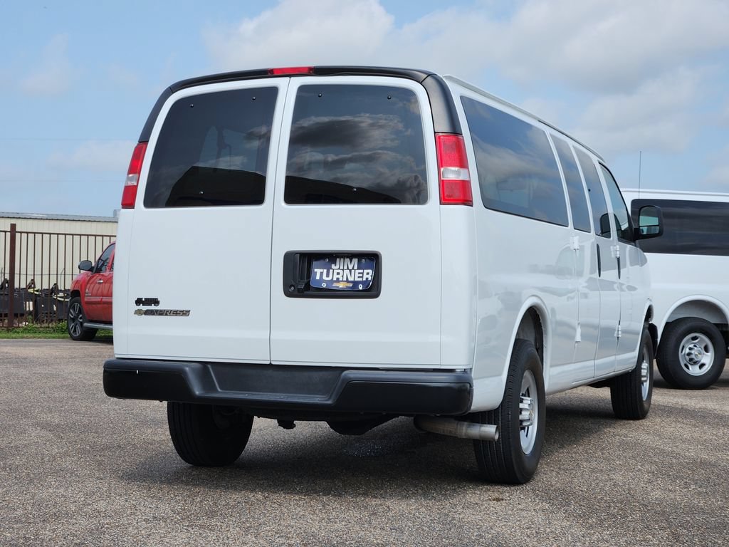 Used 2025 Chevrolet Express 3500 LS RWD image 7
