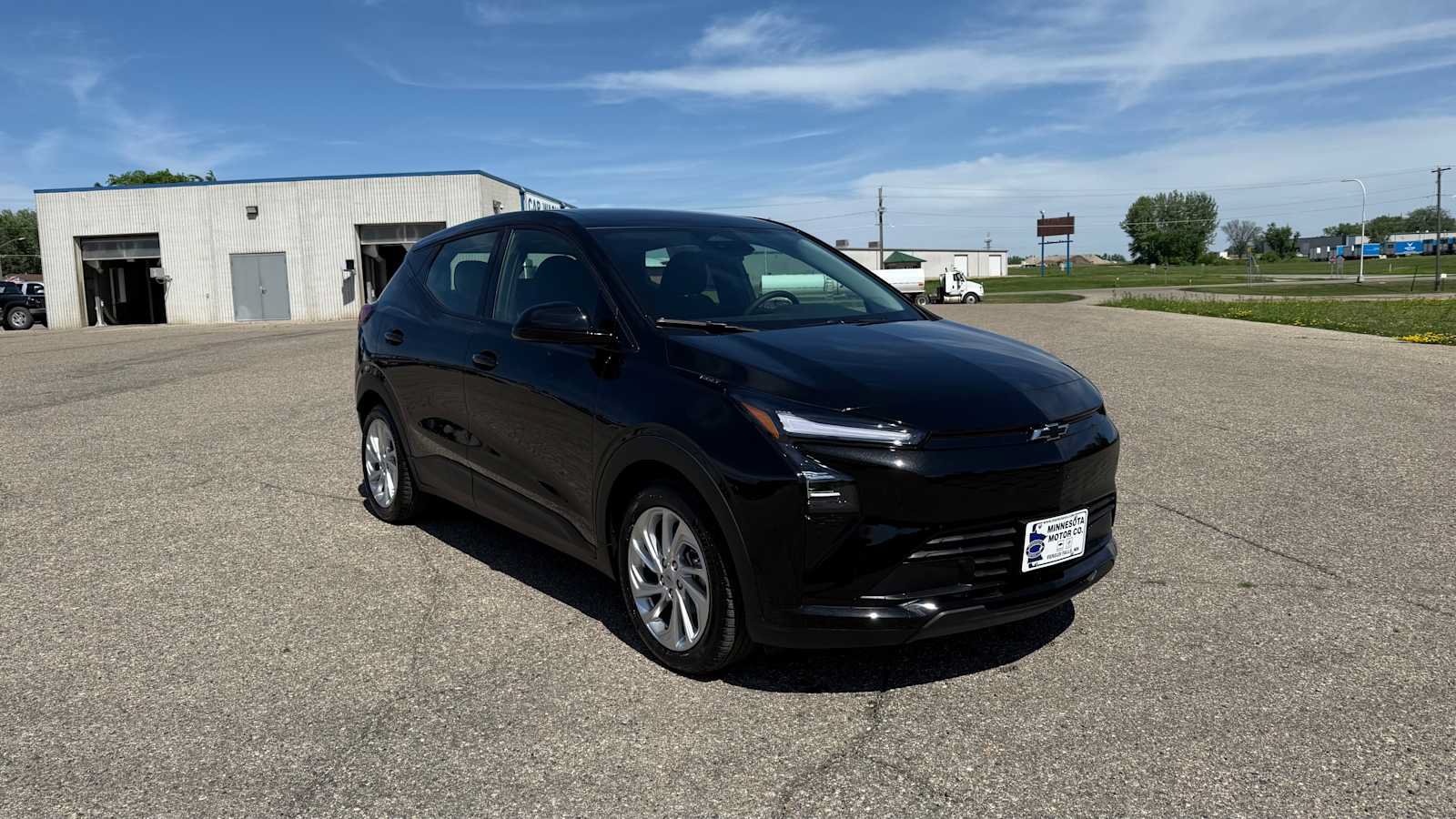 New 2027 Chevrolet Bolt LT w/ Comfort Package FWD image 2