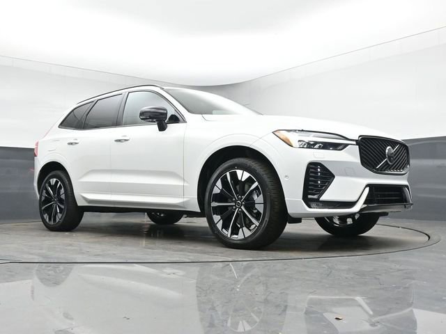 New 2026 Volvo XC60 B5 Plus w/ Protection Package Premier image 42