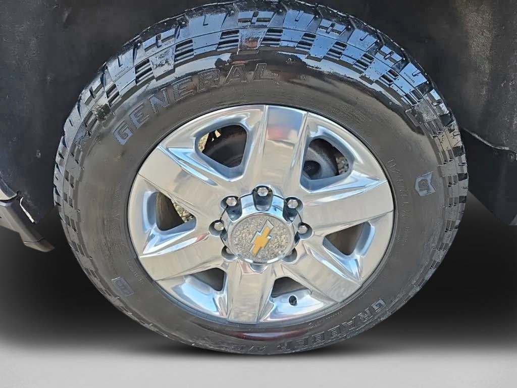 Used 2022 Chevrolet Silverado 2500 LTZ w/ LTZ Premium Package AWD/4WD image 9