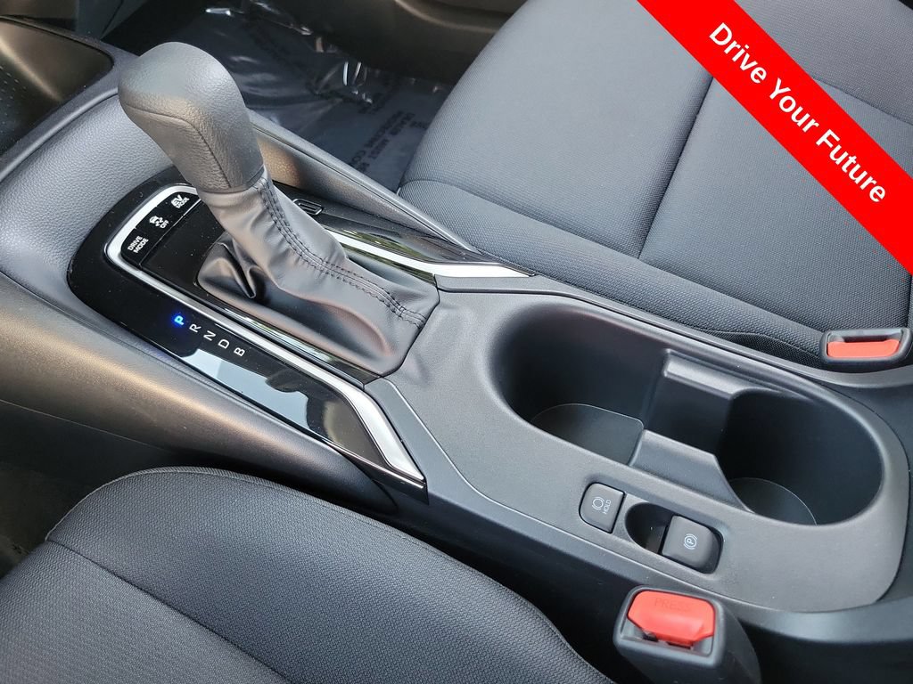 Used 2026 Toyota Corolla LE FWD image 12