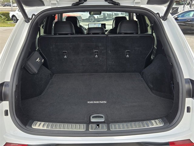 Certified 2023 Genesis GV70 2.5T w/ Sport Prestige Package image 13