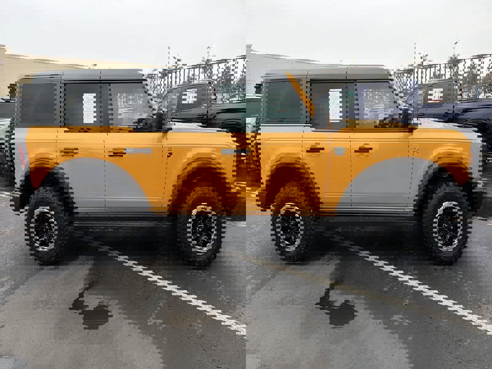 Used 2022 Ford Bronco Big Bend image 7