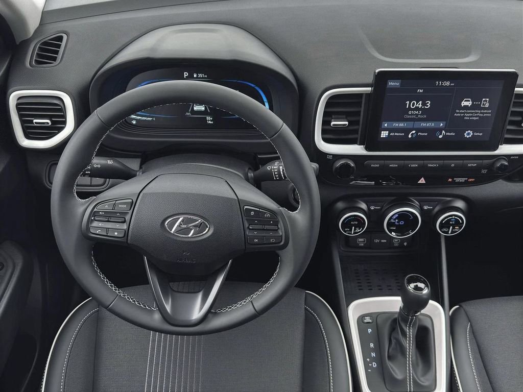 New 2026 Hyundai Venue SEL FWD image 17