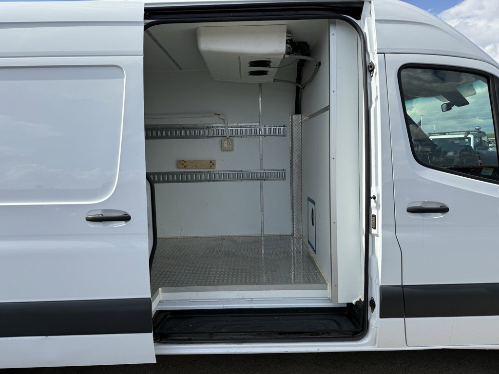 Used 2019 Freightliner Sprinter 2500 image 47