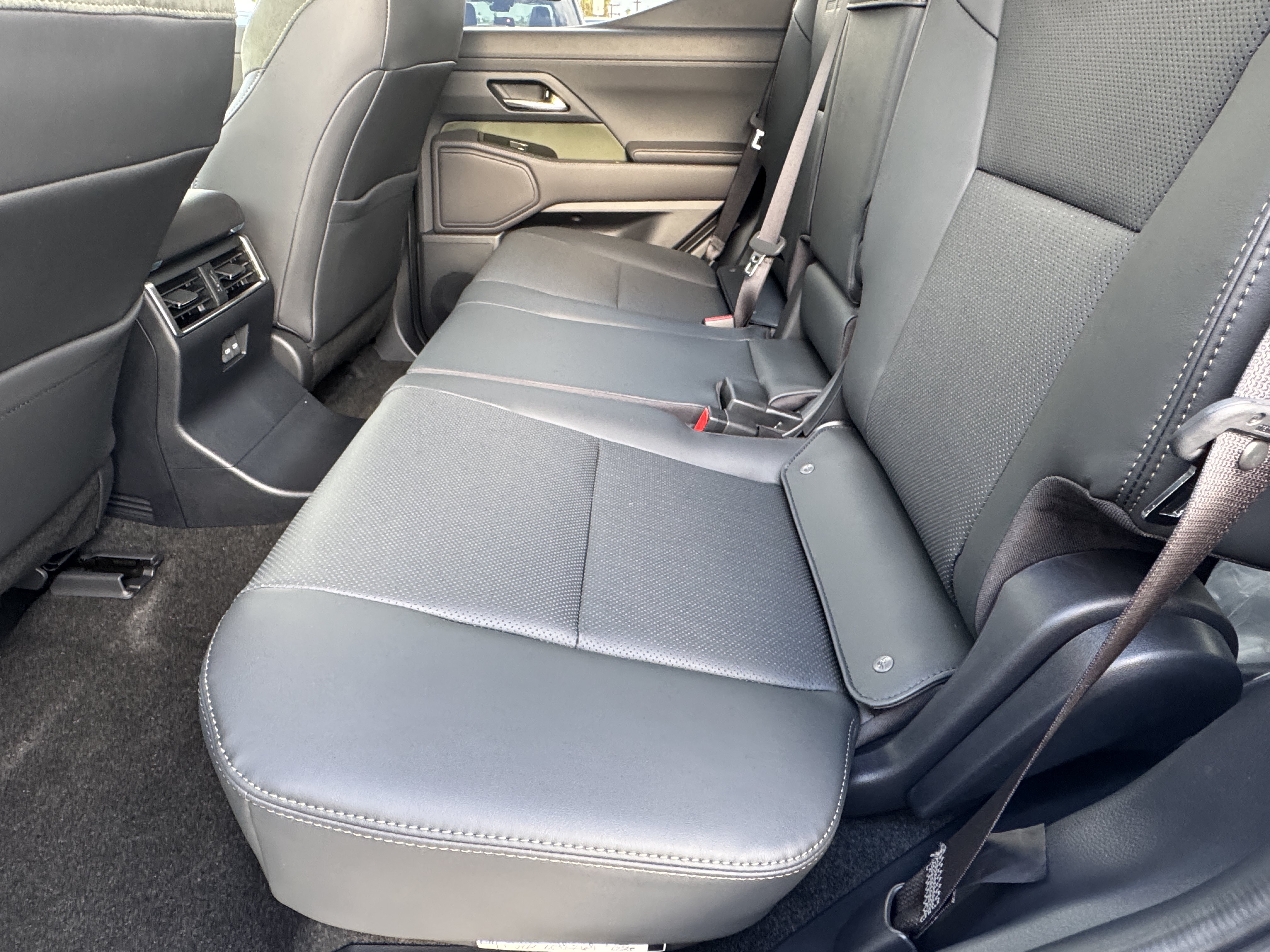 New 2026 Lexus GX 550 AWD/4WD image 28