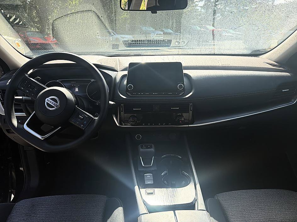 Used 2021 Nissan Rogue SV FWD image 13