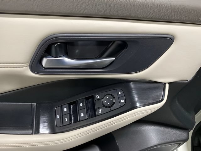 Certified 2023 Nissan Rogue SV w/ SV Premium B Package AWD/4WD image 10