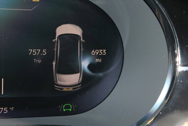 Used 2022 Bentley Flying Spur V8 image 27