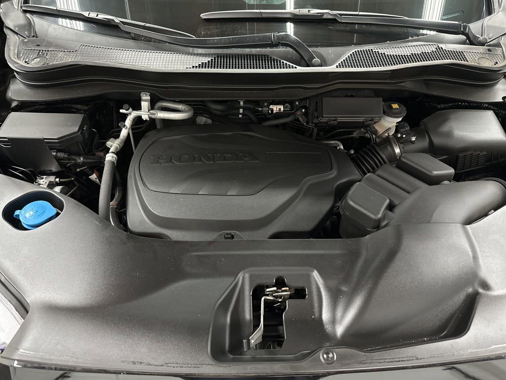 Used 2025 Honda Passport TrailSport image 37