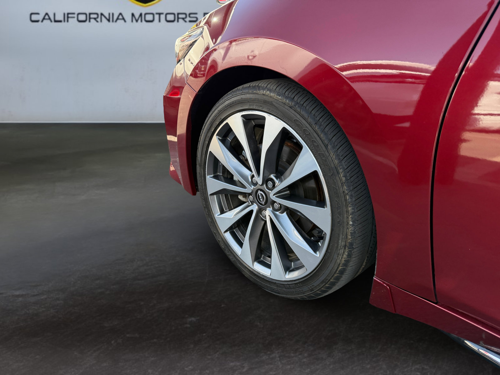 Used 2023 Nissan Maxima Platinum w/ Sport Mat Group FWD image 14