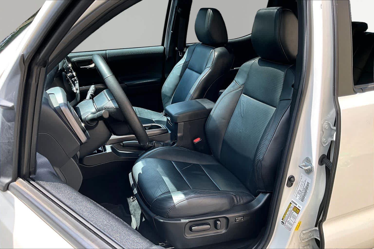 Certified 2021 Toyota Tacoma TRD Sport w/ TRD Premium Sport Package AWD/4WD image 8