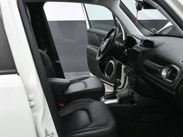 Used 2022 Jeep Renegade Limited image 10