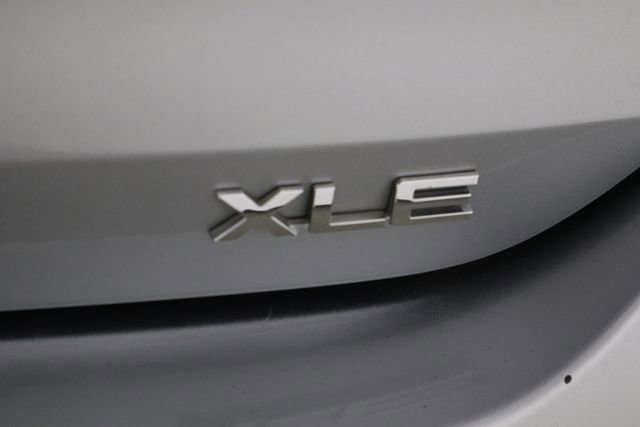 Used 2021 Toyota Highlander XLE FWD image 43