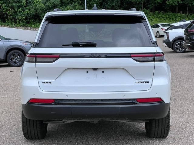 Used 2024 Jeep Grand Cherokee Limited AWD/4WD image 44