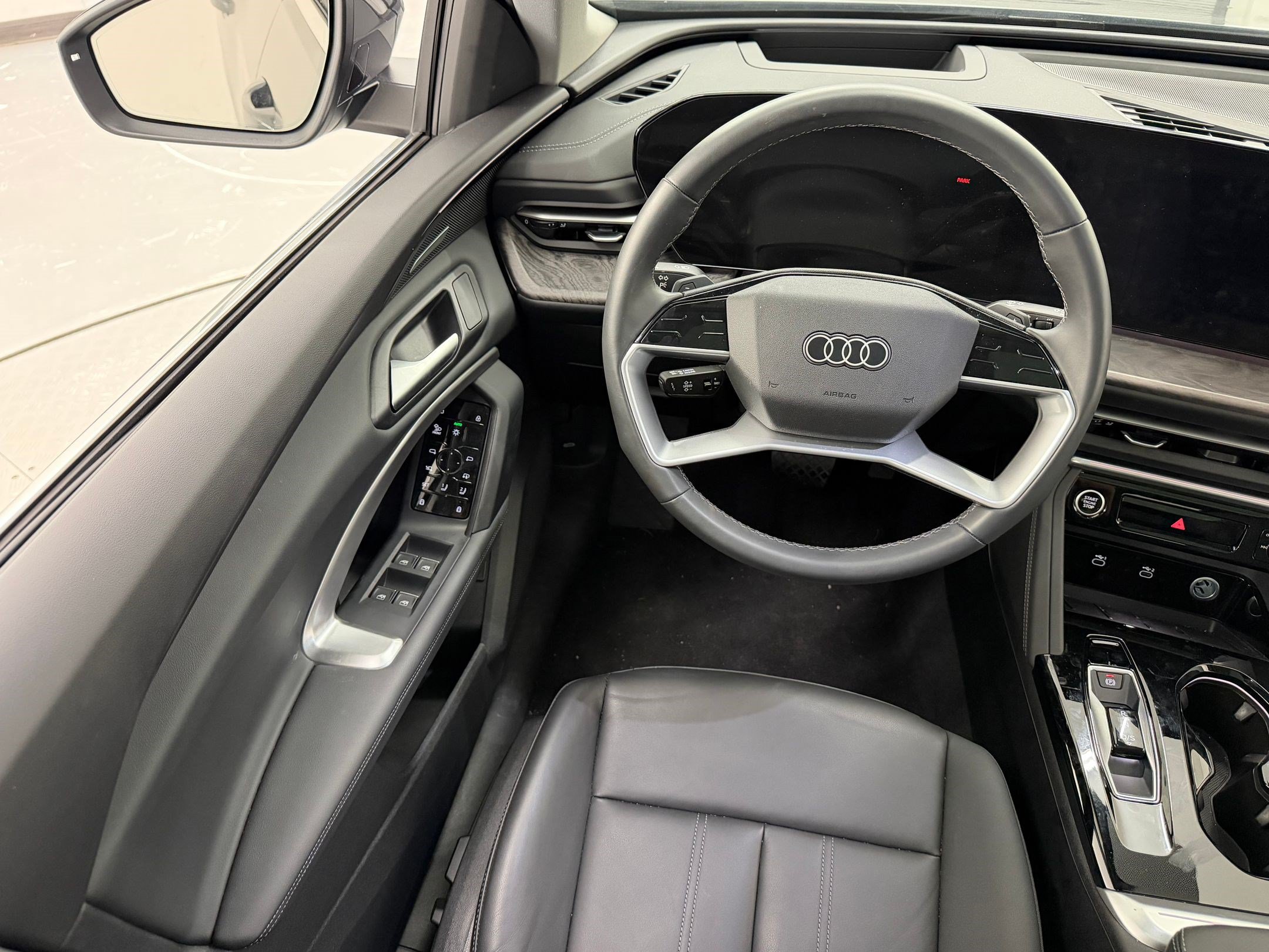 Used 2025 Audi Q5 Premium Plus AWD/4WD image 16