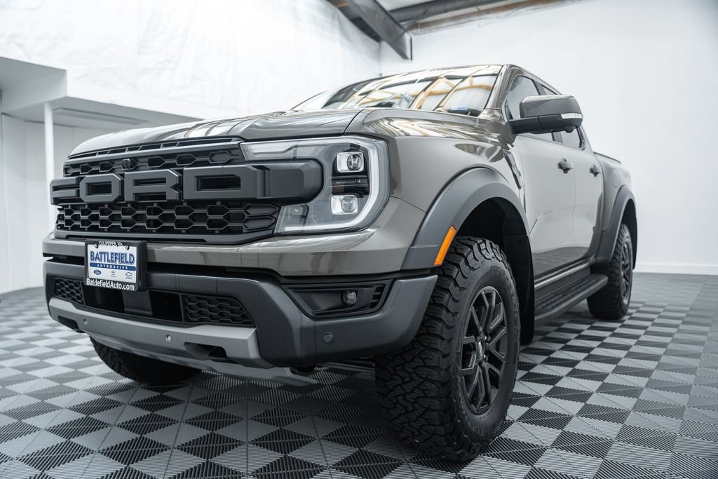 Used 2025 Ford Ranger Raptor AWD/4WD image 3