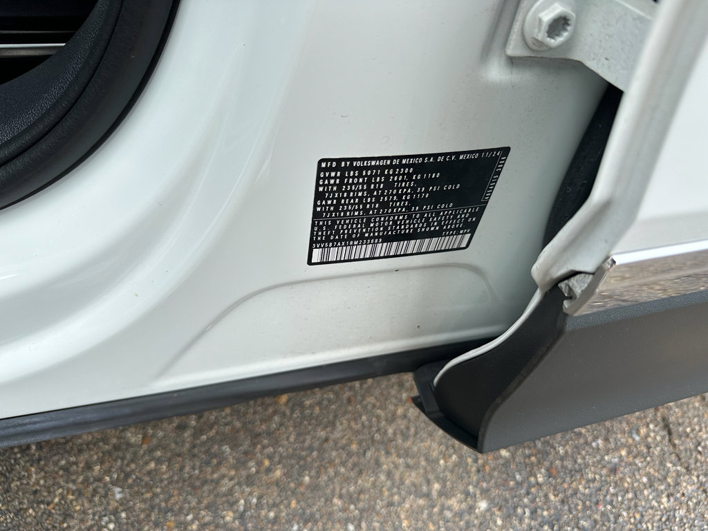 Used 2024 Volkswagen Tiguan Wolfsburg Edition image 7