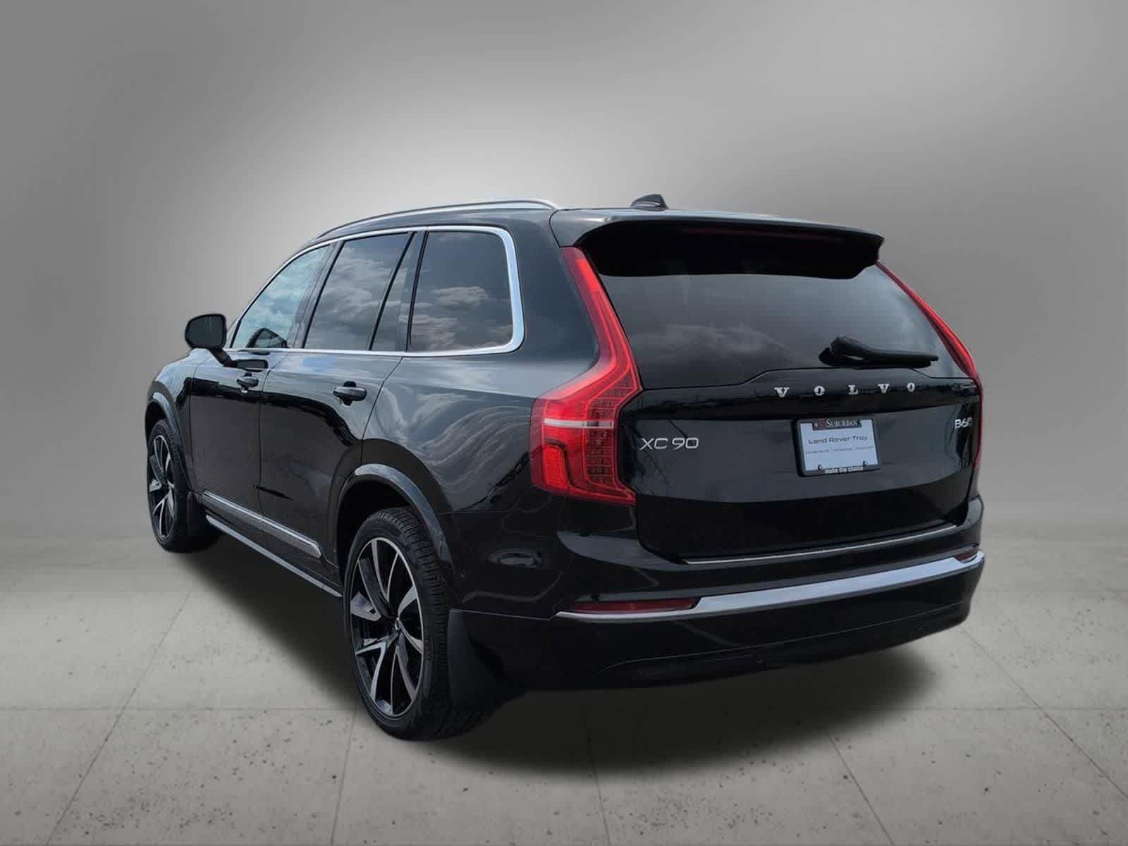 Used 2023 Volvo XC90 B6 Plus w/ Protection Package Premier AWD/4WD image 4