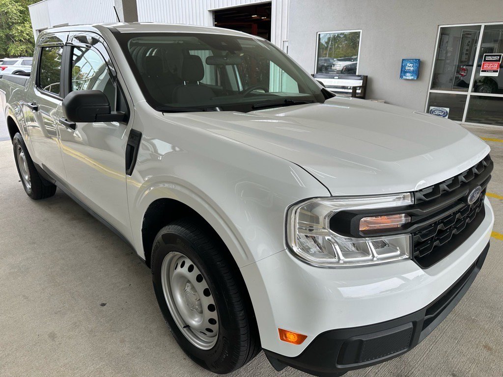 Used 2024 Ford Maverick XL image 9