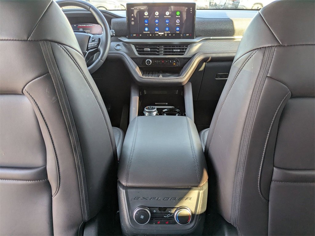 Used 2025 Ford Explorer Platinum w/ LUX Leather Package image 32