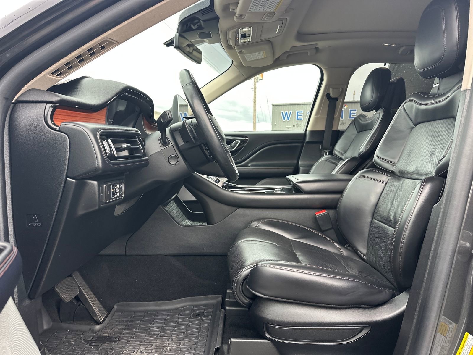 Used 2020 Lincoln Aviator Reserve image 10