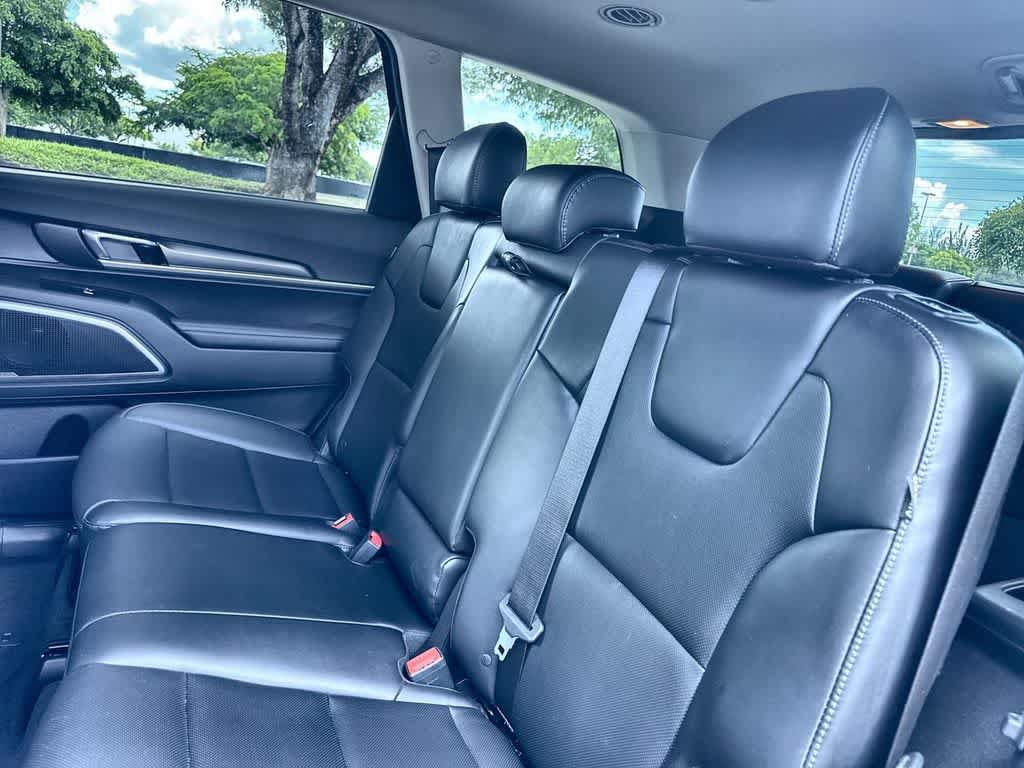 Certified 2024 Kia Telluride LX FWD image 22