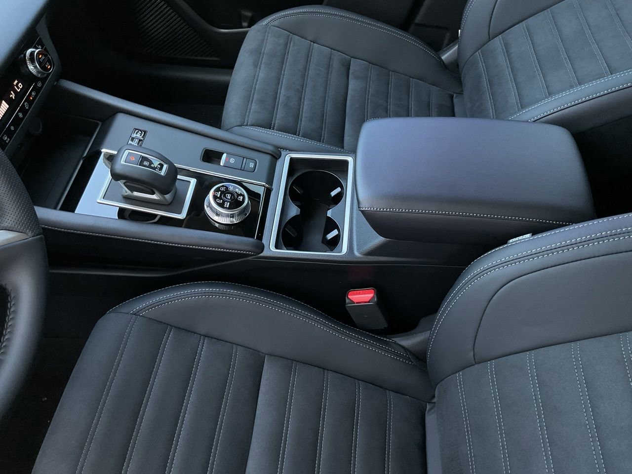 New 2026 Nissan Rogue SL image 35