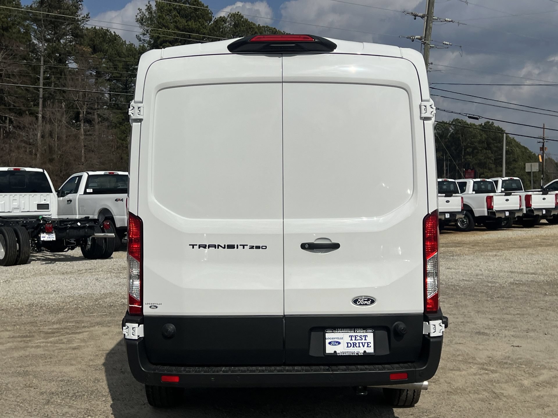 New 2026 Ford Transit 250 148 Medium Roof w/ HVAC Trade Package RWD image 24