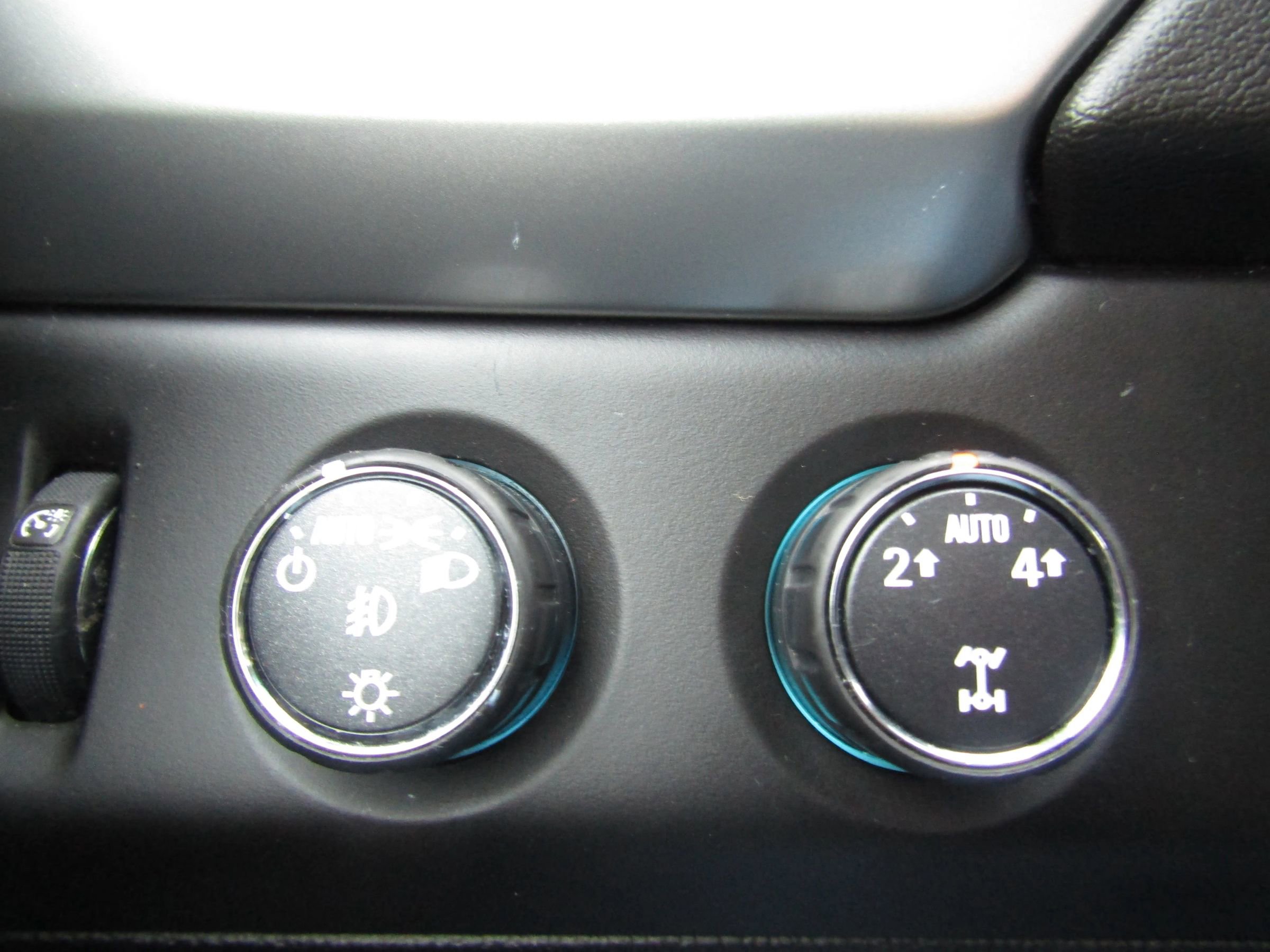 Used 2016 Chevrolet Tahoe LT image 37