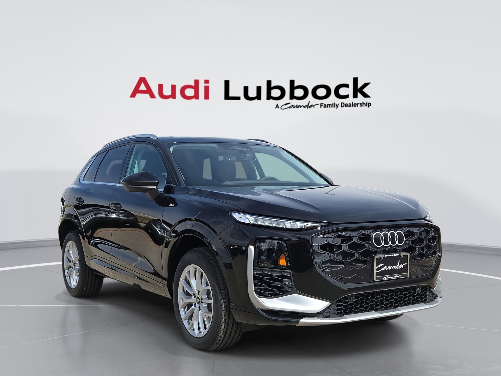 New 2026 Audi Q3 quattro 2.0T AWD/4WD image 1