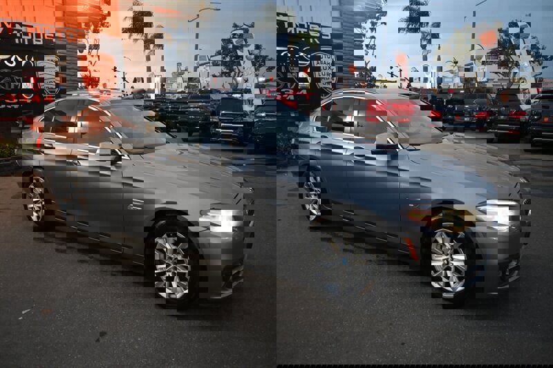 Used 2015 BMW 528i Sedan image 14