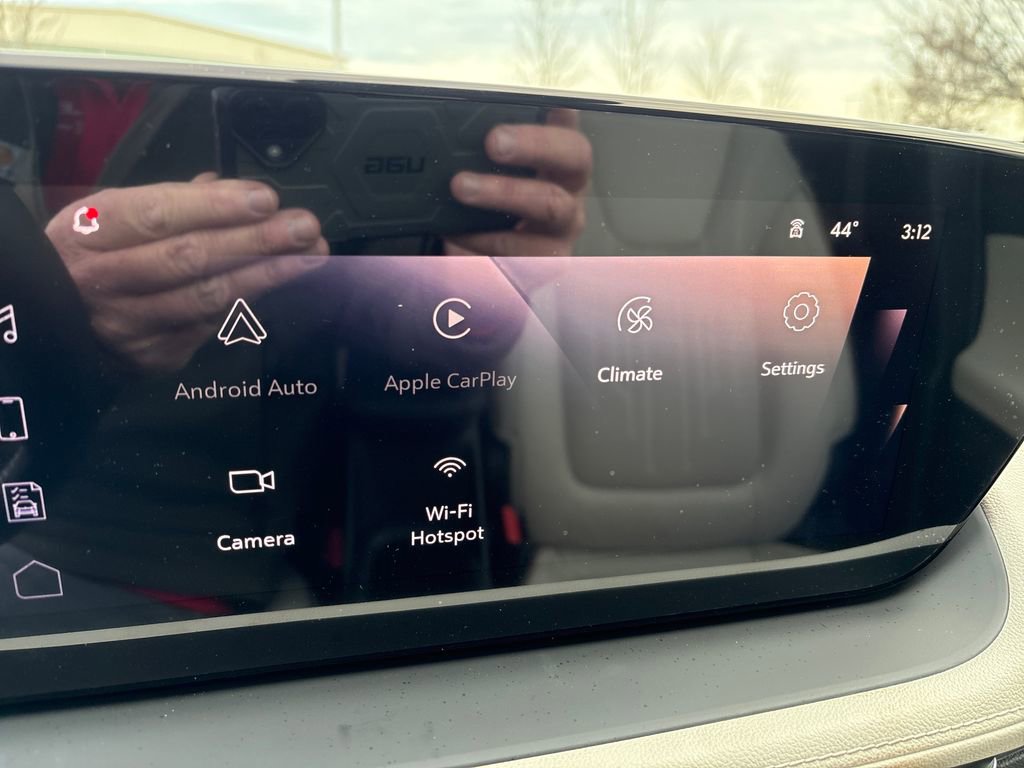 Certified 2026 Buick Encore GX Avenir w/ Avenir Technology Package image 32