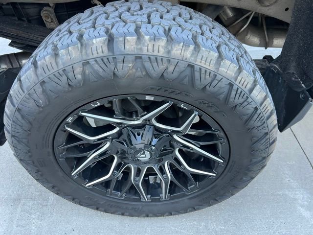 Used 2016 Chevrolet Silverado 2500 High Country w/ Duramax Plus Package AWD/4WD image 16