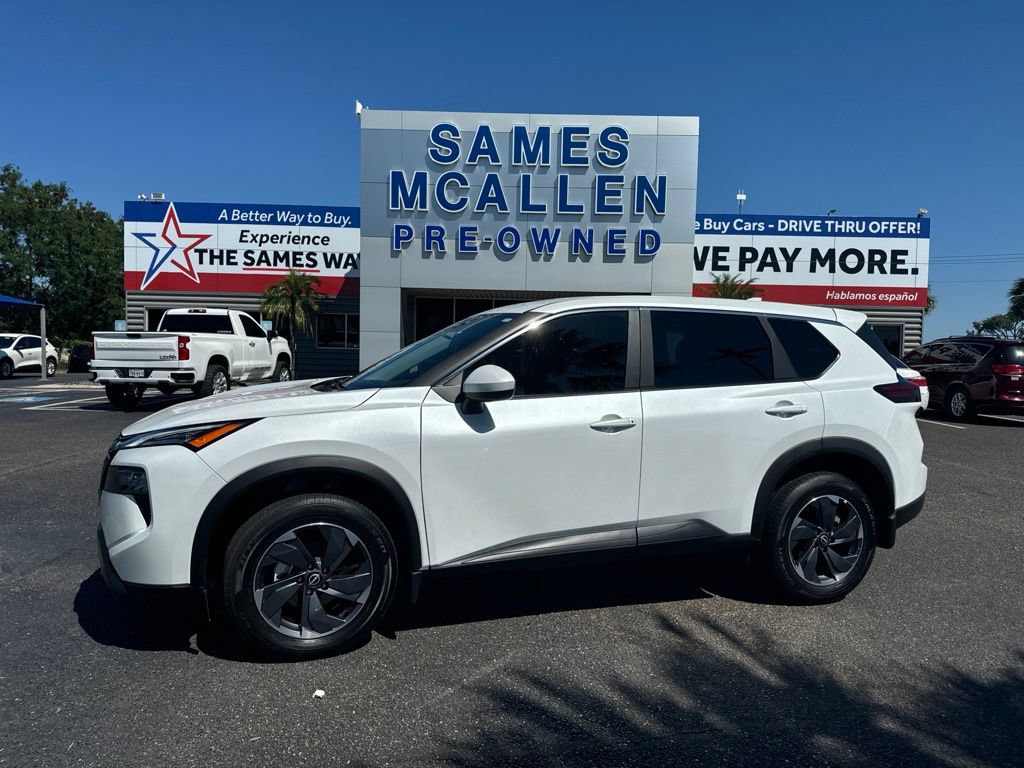 Used 2026 Nissan Rogue SV FWD image 2