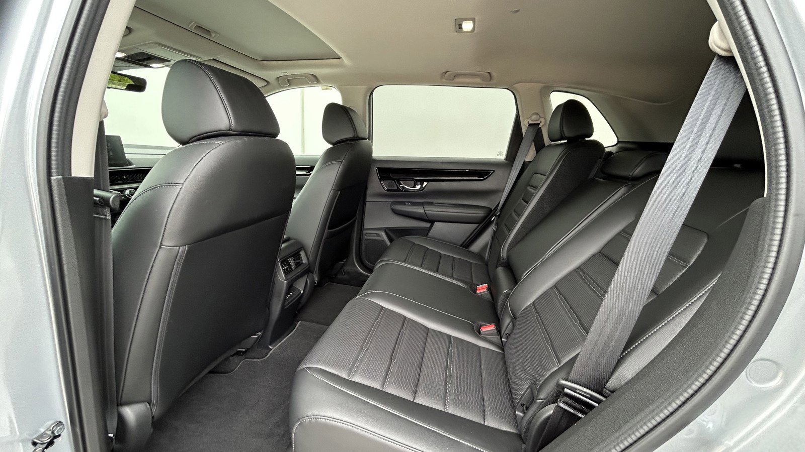 Used 2025 Honda CR-V EX-L image 13