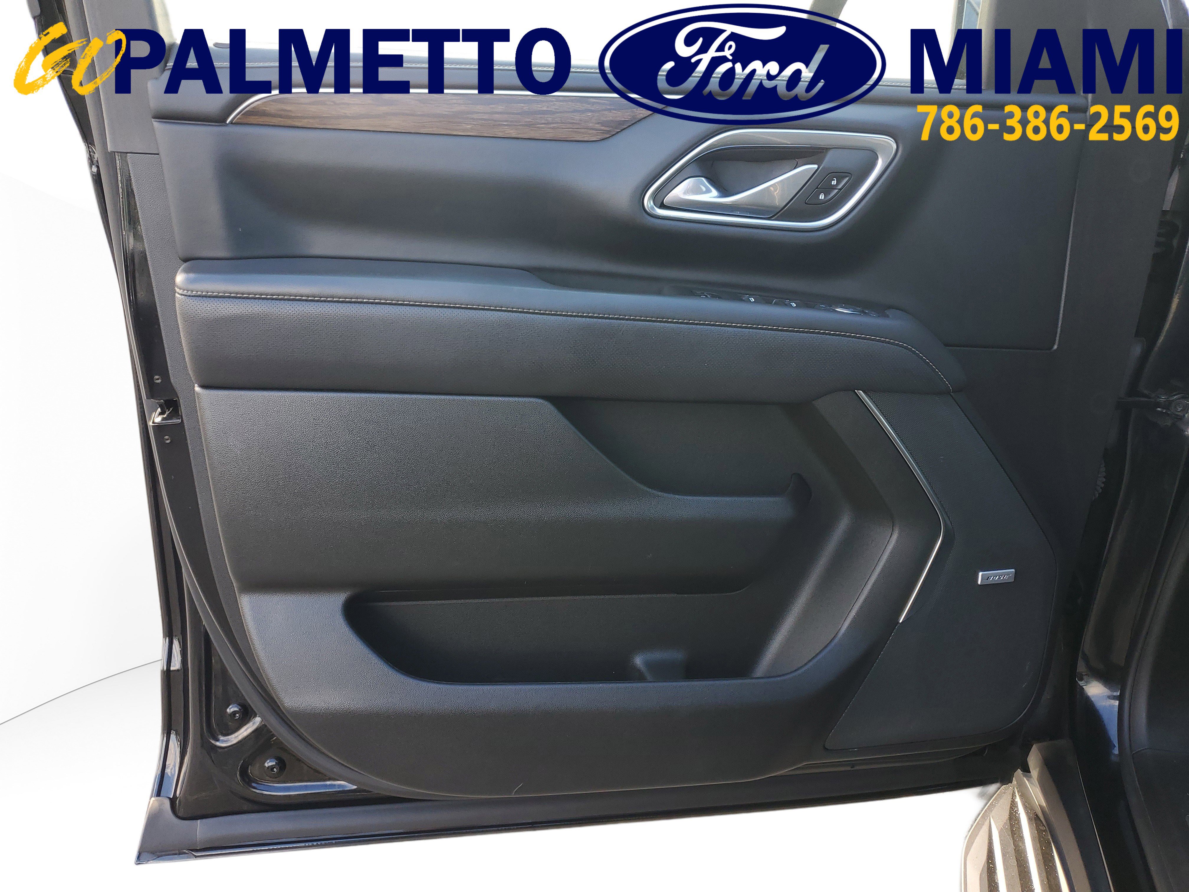 Used 2023 Chevrolet Suburban Premier image 17