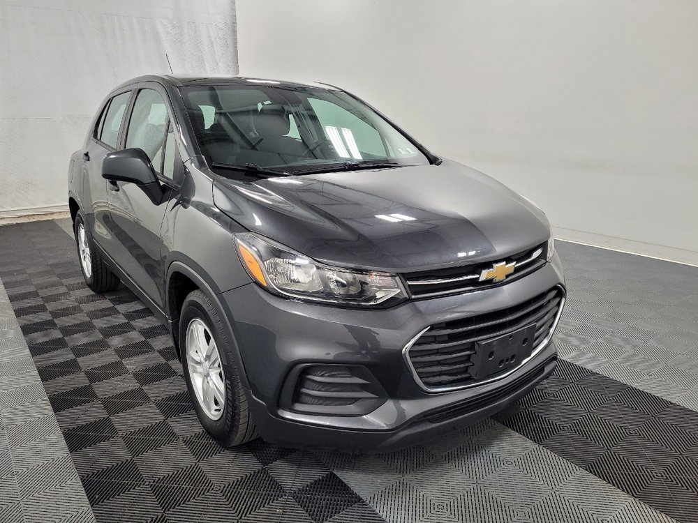 Used 2020 Chevrolet Trax LS w/ LPO, Protection Package FWD image 13