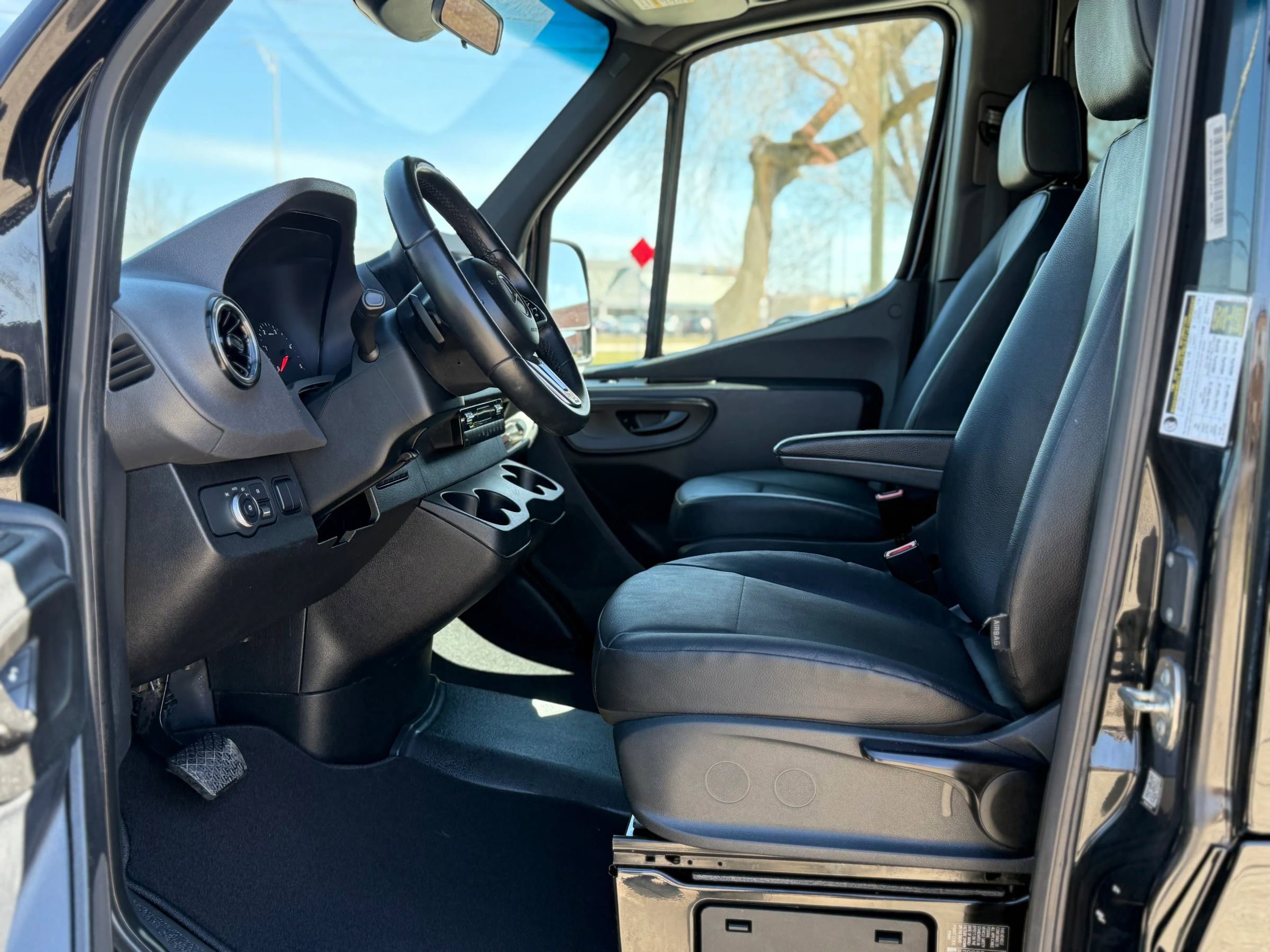 Used 2019 Mercedes-Benz Sprinter 2500 w/ Acoustic Package image 13