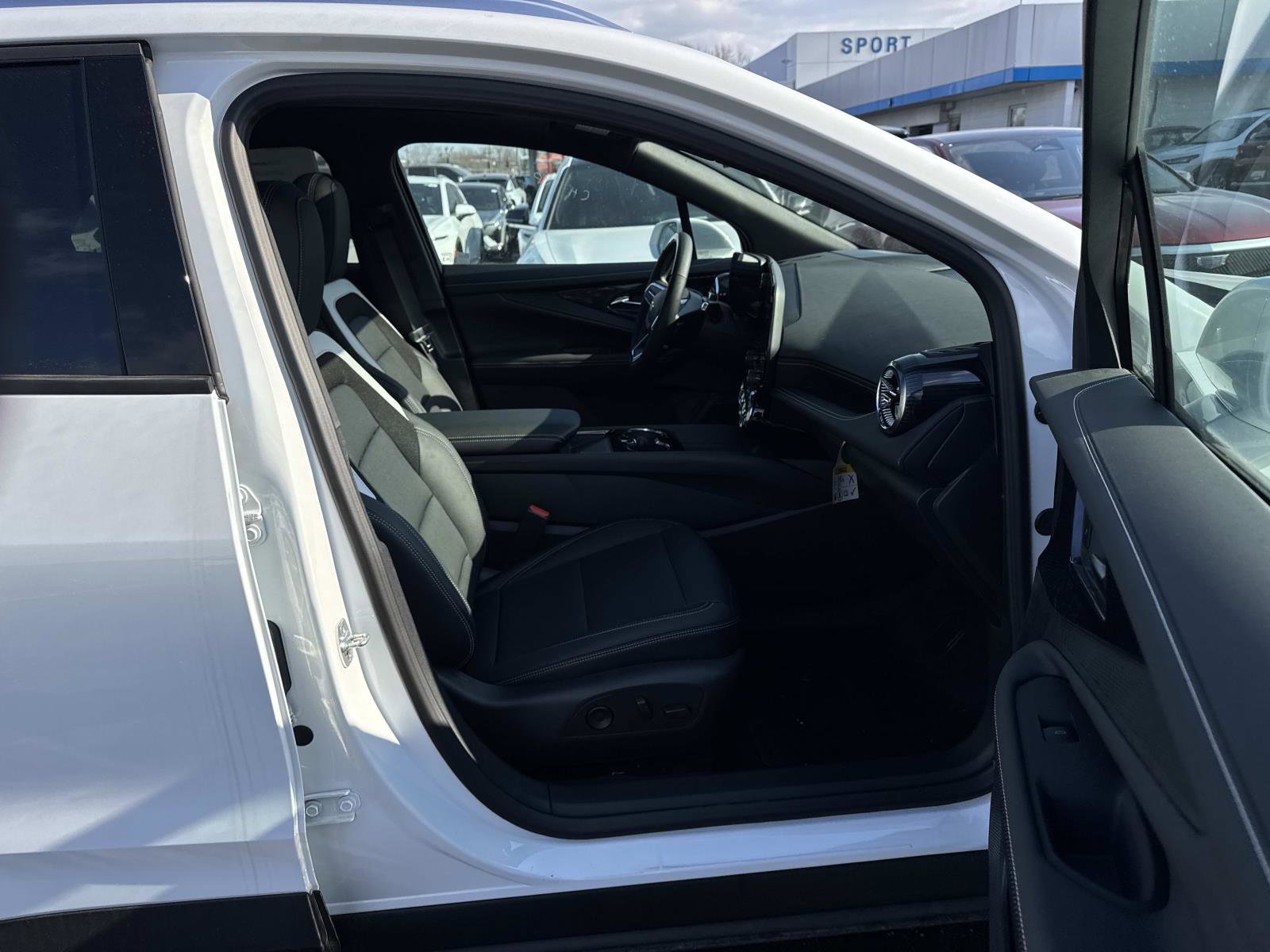 New 2026 Chevrolet Blazer EV LT w/ Super Cruise Package image 11