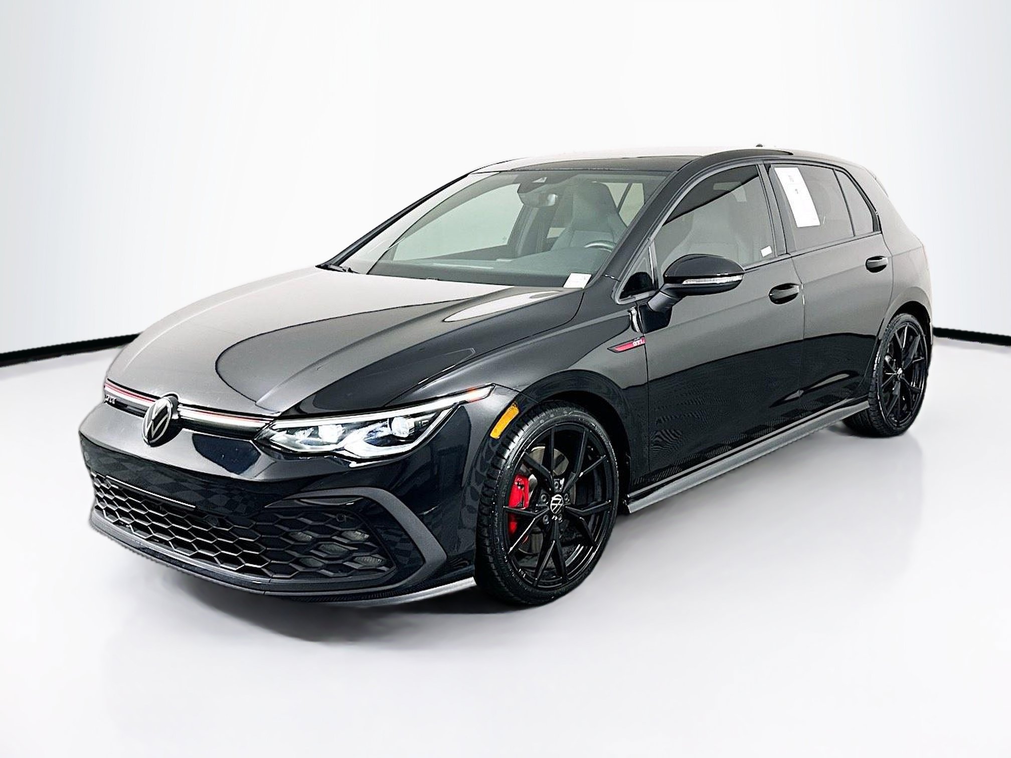 Used 2024 Volkswagen GTI SE FWD image 3