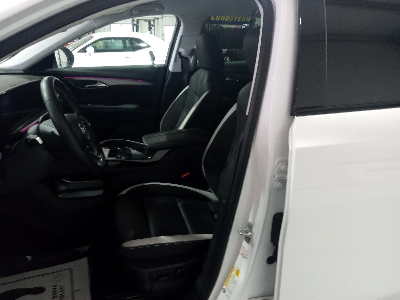 Used 2024 Buick Envision Sport Touring image 9