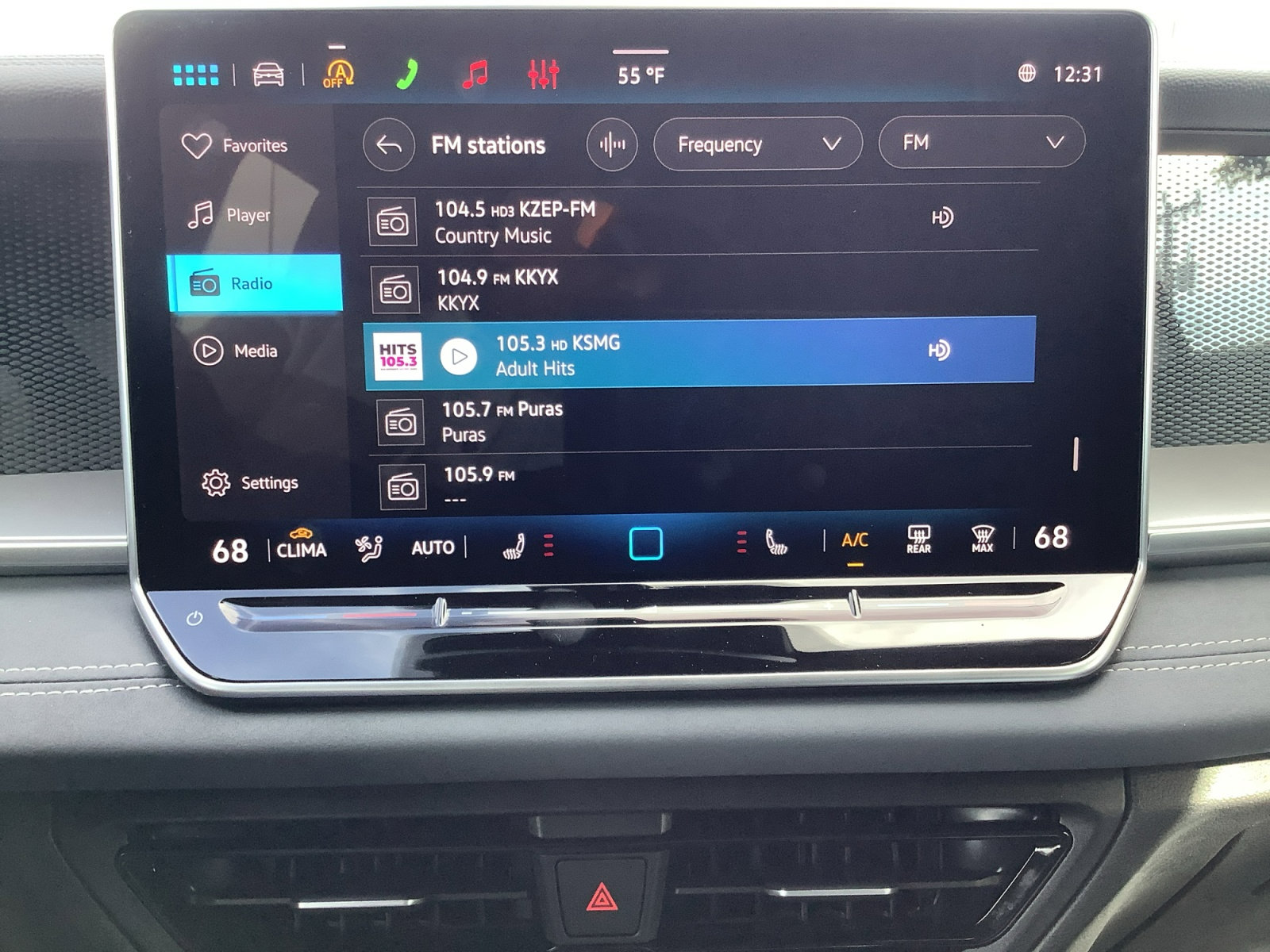 New 2026 Volkswagen Tiguan SE R-Line FWD image 15