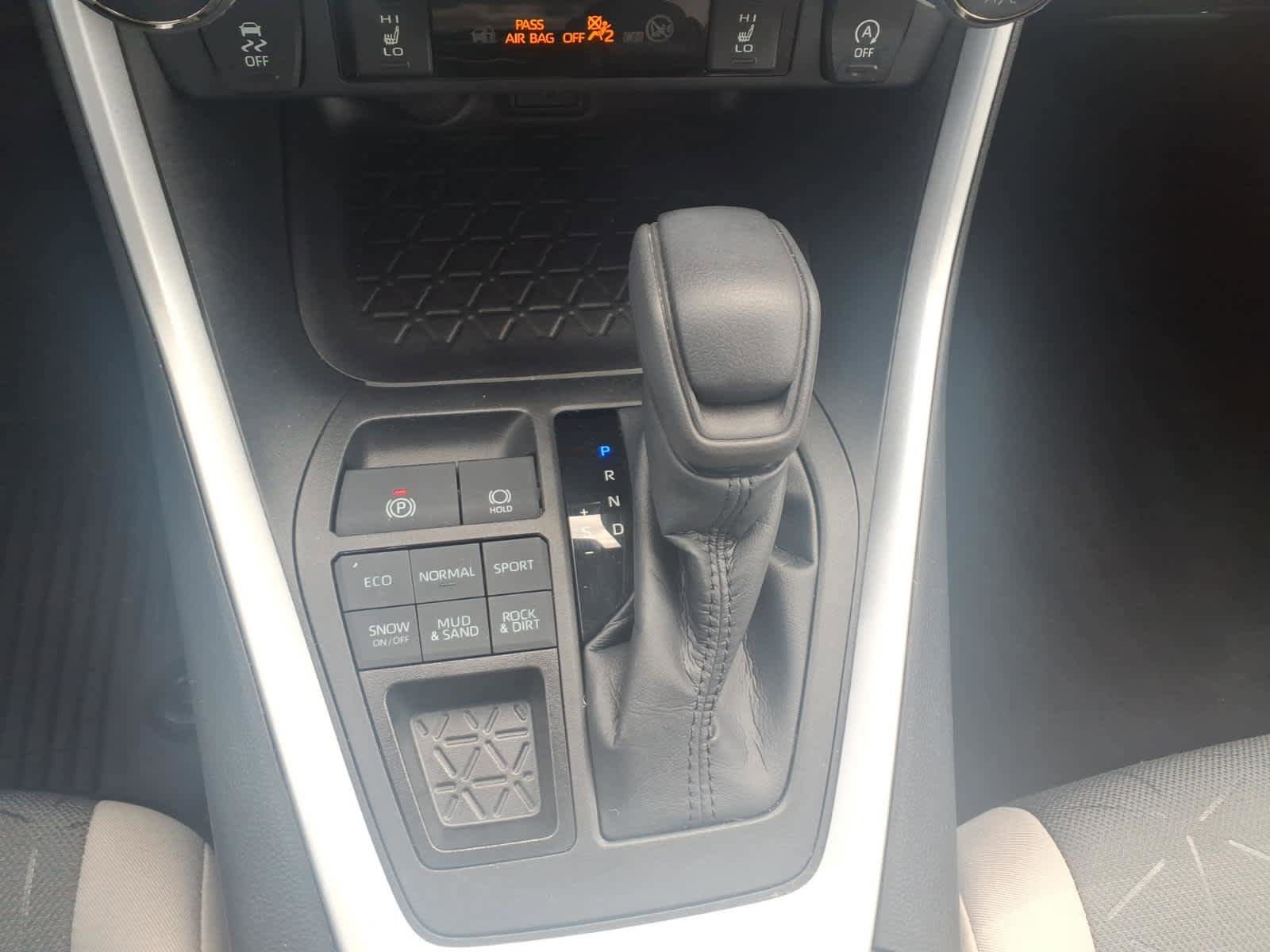 Used 2023 Toyota RAV4 XLE w/ Convenience Package AWD/4WD image 12