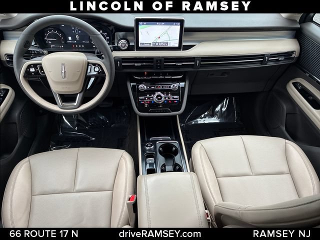 Used 2022 Lincoln Corsair AWD w/ Equipment Group 101A image 22