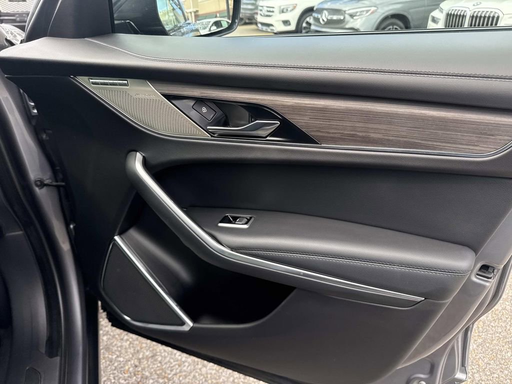 Used 2022 Jaguar F-PACE S image 14