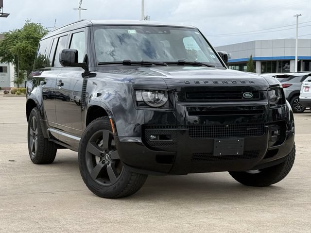 Used 2023 Land Rover Defender 130 X-Dynamic SE AWD/4WD image 3