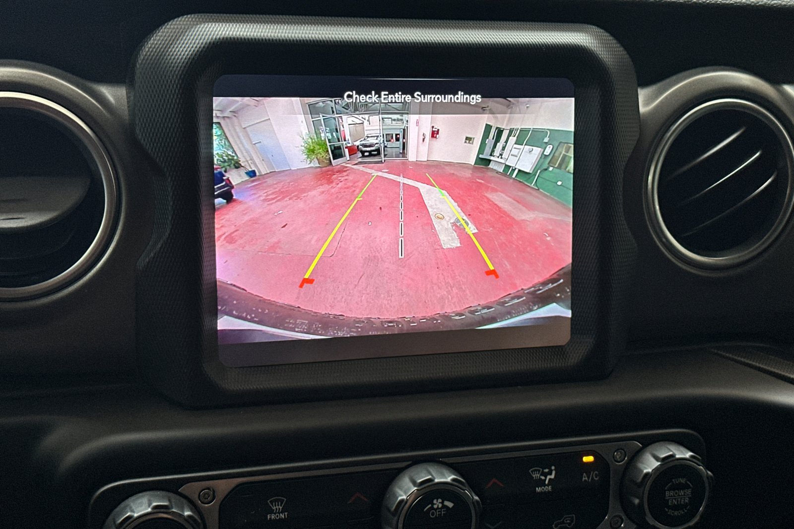 Used 2023 Jeep Wrangler Unlimited Rubicon 4xe AWD/4WD image 25